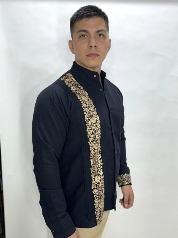 Guayabera Oro de Noche Mao - Image 2