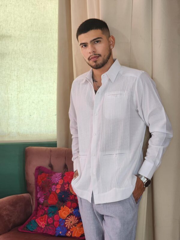 Guayabera Presidencial - Image 2