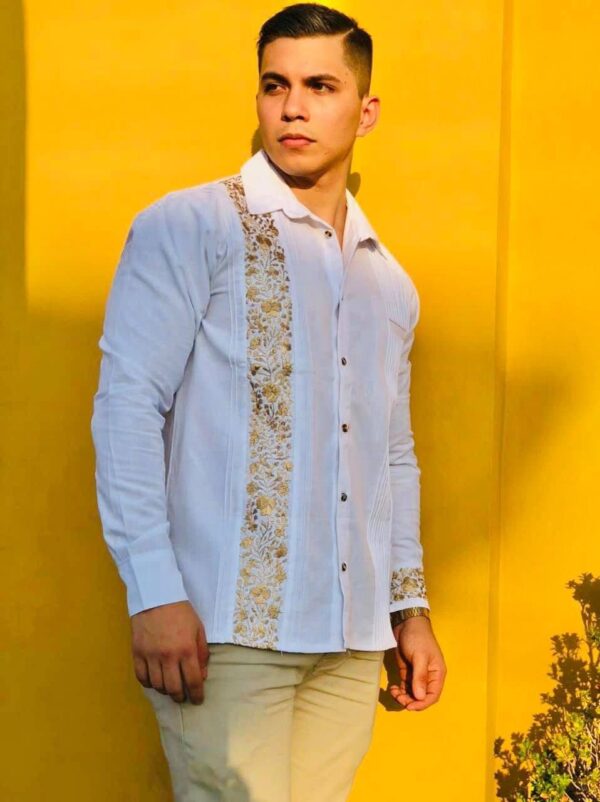 Guayabera Sol de Oro
