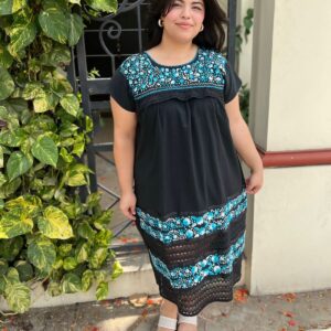 Bata Huipil Artesanal Floral Con Azul